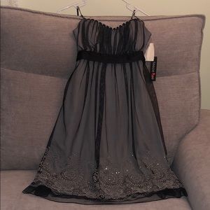 NWT BLK/GREY DRESS